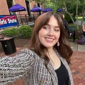 Meet your Posher, Lily